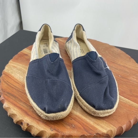 Toms Classic Espadrille Navy Blue University Stripes size 9.5 - Picture 3 of 8